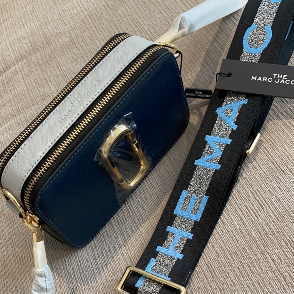 Marc jacobs snapshot with dust bag